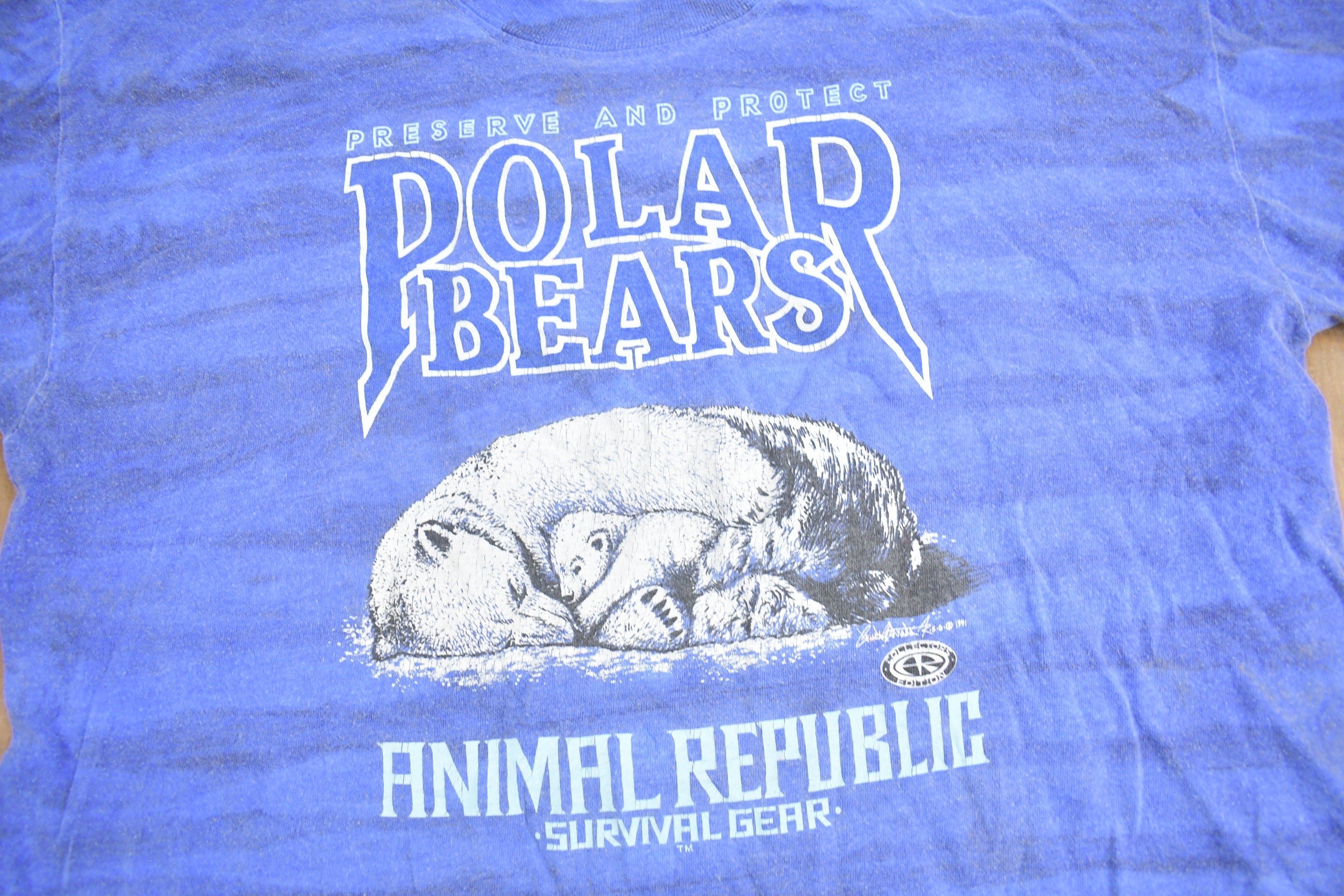Vintage 1991 Polar Bear Theme Graphic T-Shirt