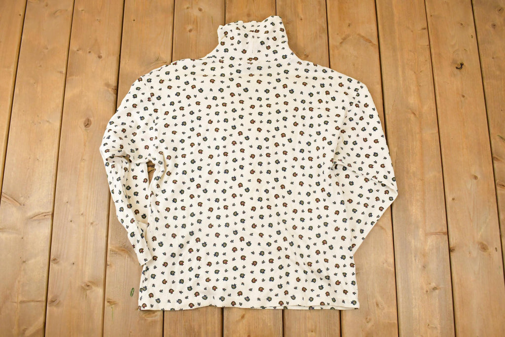 Vintage 1990s The Woolrich Woman AOP Floral Graphic Print Turtleneck Shirt Womens L  90's Destination Shirt