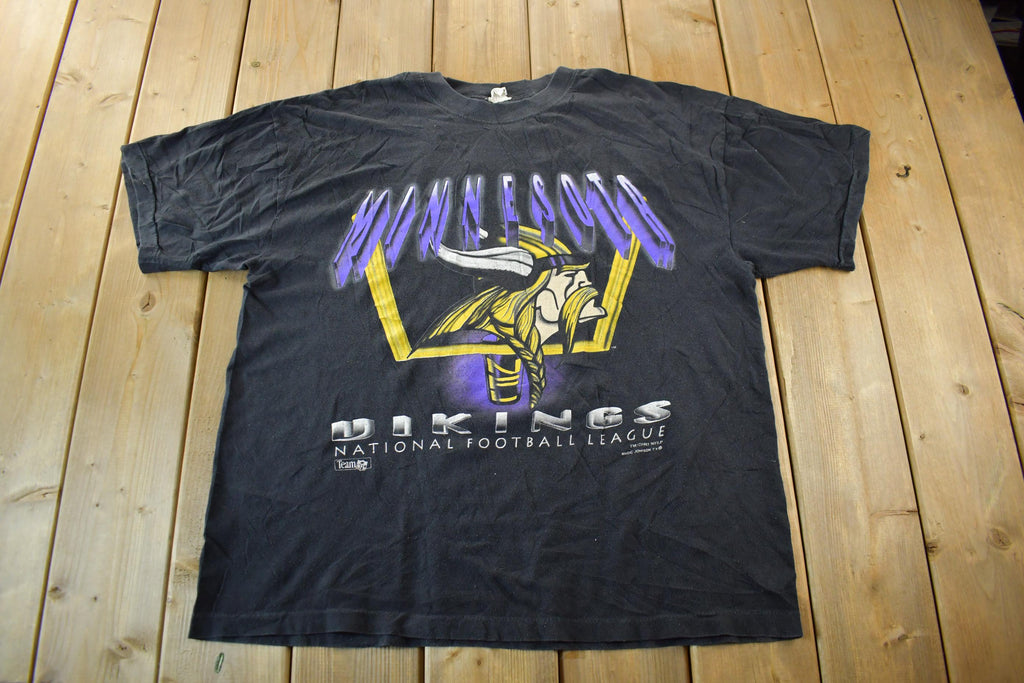 Vintage 1993 Minnesota Vikings NFL Graphic T-Shirt