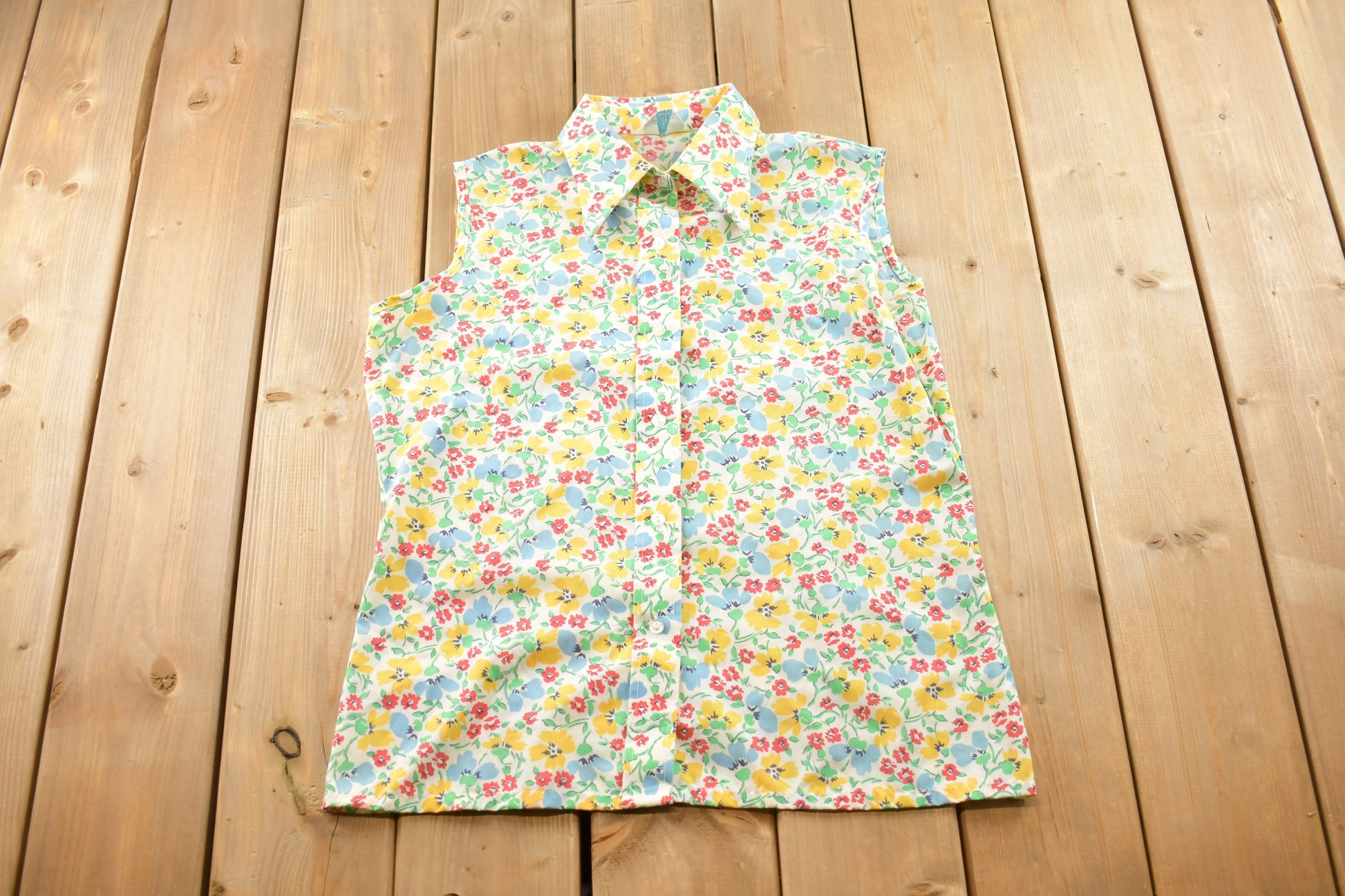 Vintage 1970s Sears Sleeveless Button Up Floral Shirt