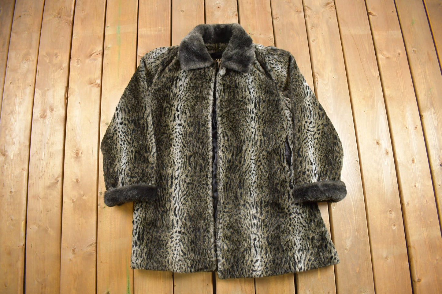 Vintage 1980s Cassini Faux Fur Coat / Leopard Print / Made in USA / Winter Outerwear / Streetwear / Over Coat / 80s Faux Fur