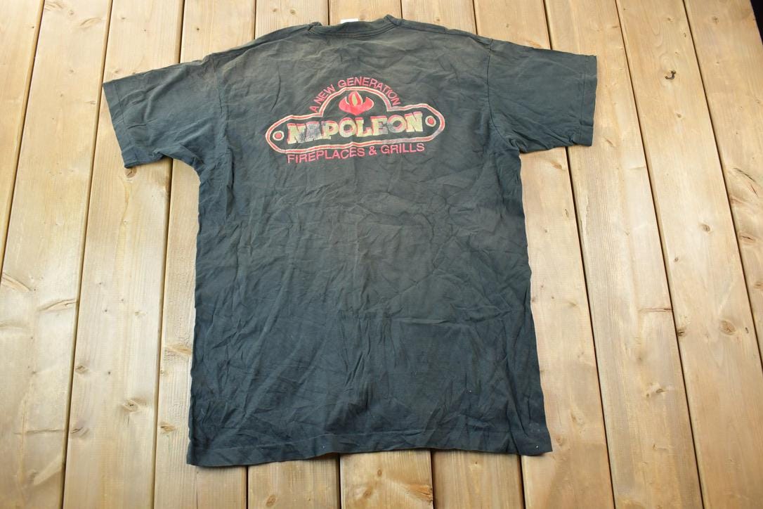 Vintage 1990s Napoleon barbeque Souvenir T-Shirt
