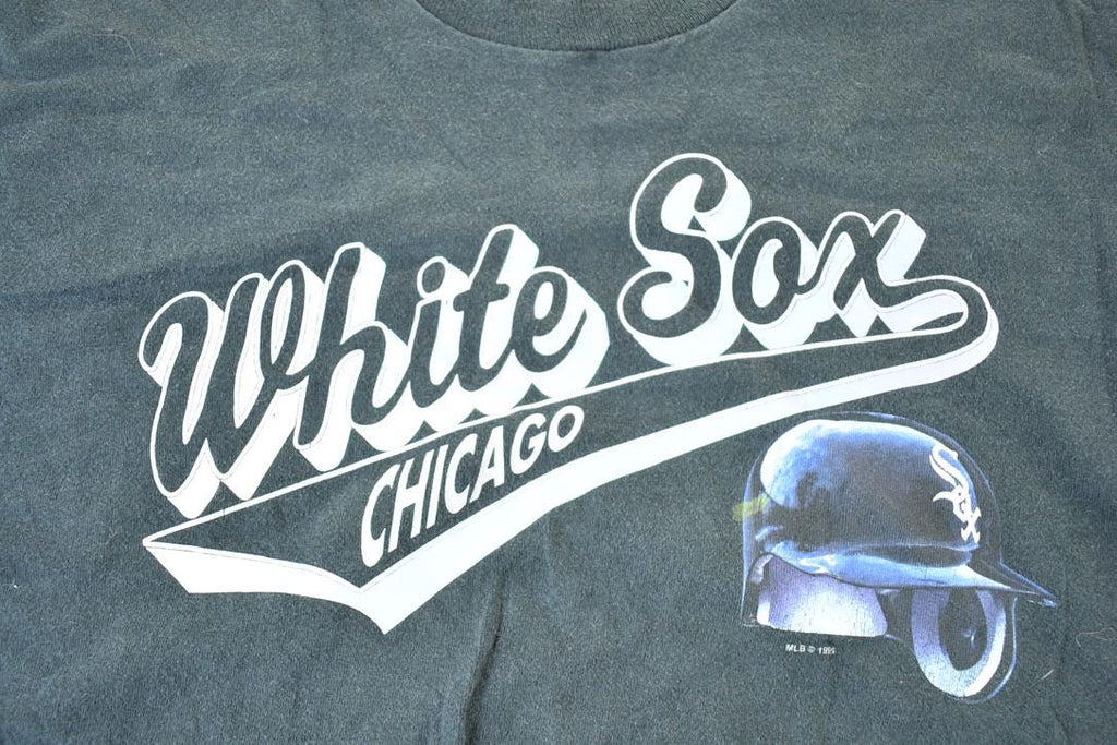 Vintage 1995 Chicago White Sox MLB Helmet Graphic T-Shirt Mens L