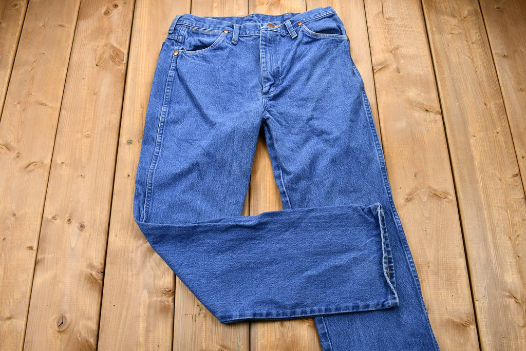 Vintage 1990s Wrangler Mid-Wash Bootcut Jeans