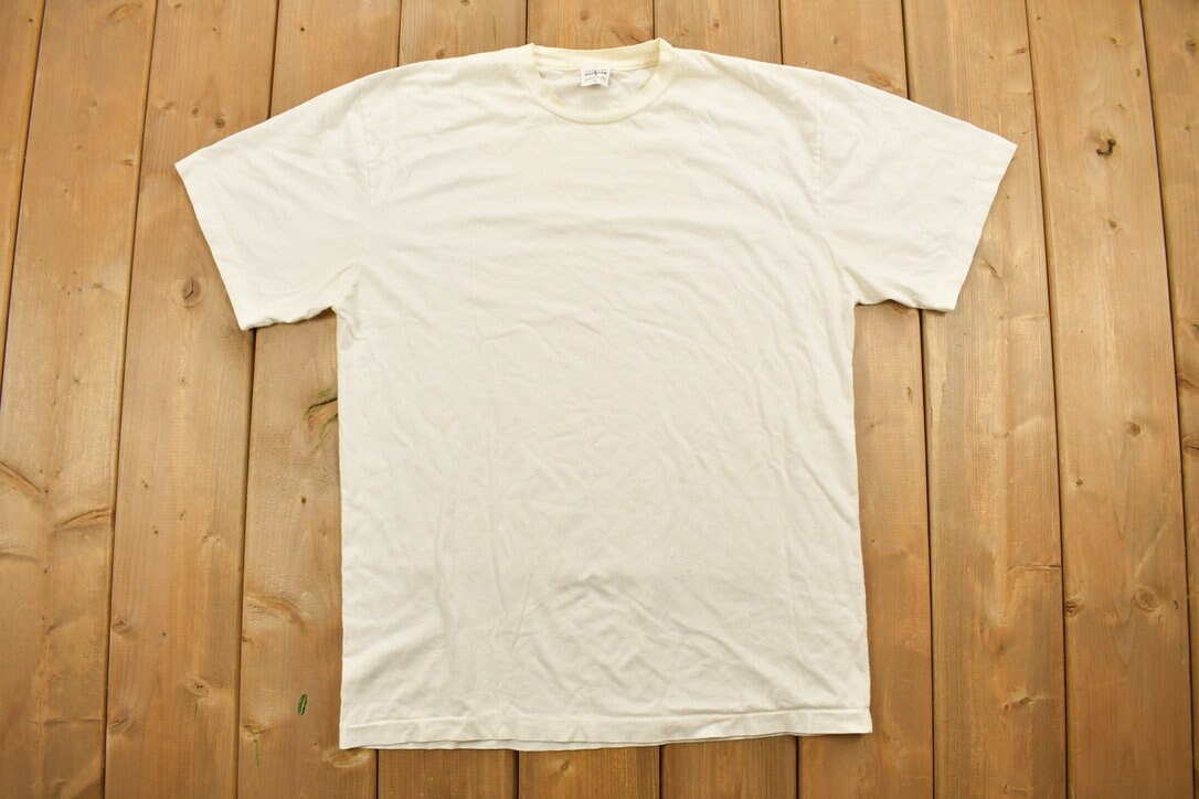 Vintage 1980s Blank White T Shirt / Made in USA / Vintage T Shirt / Streetwear / Single Stitch / Ragman