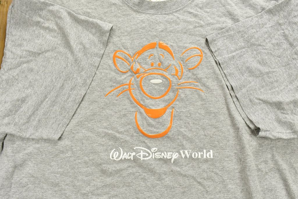 Vintage 1990s Walt Disney World Tigger Applique Cartoon T-Shirt