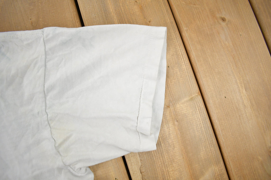 Vintage 1990s Oneita Frog Painting T-Shirt / Made In USA / Single Stitch / Streetwear / Nature T Shirt / Outdoorsman / Wilderness