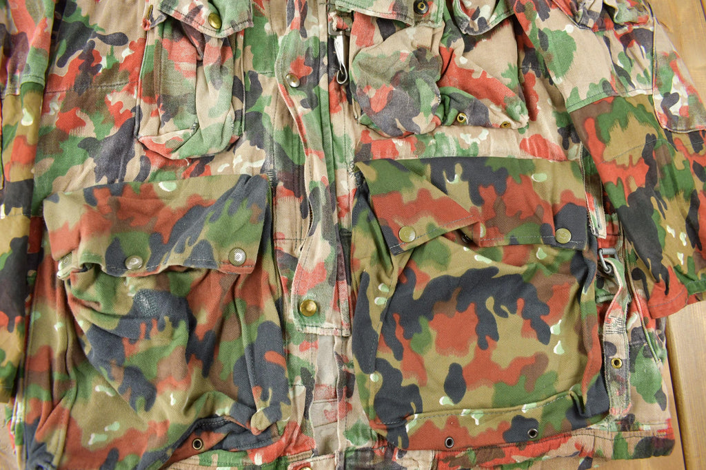Vintage 1990s Swiss Military Alpenflage Camo Hooded Jacket