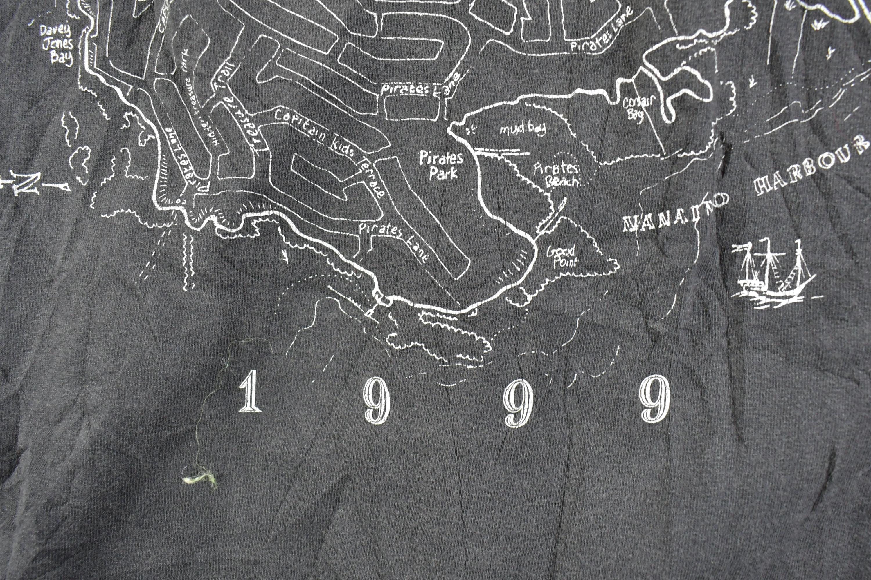 Vintage 1999 Protection Island Racing Souvenir T-Shirt