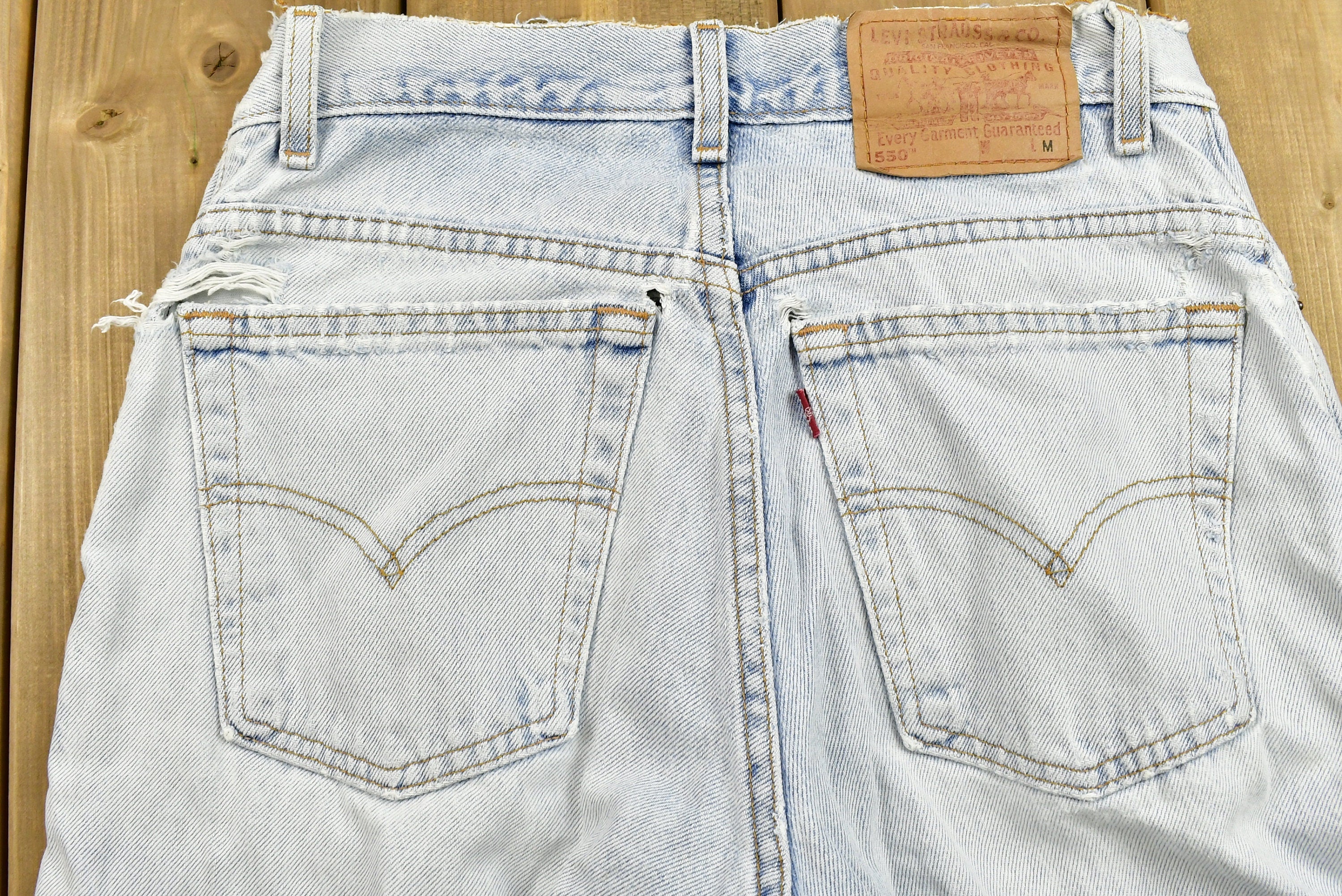 Vintage 90's Levi's 550 Red Tab Jeans Size 8 M