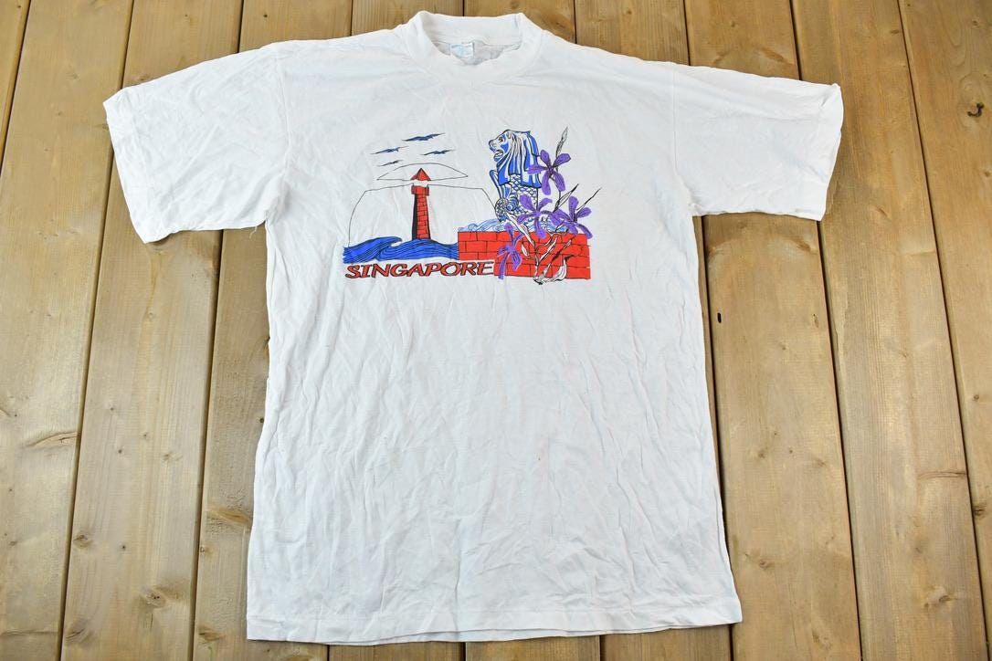 Vintage 1980s Singapore Single Stitch Souvenir T-Shirt