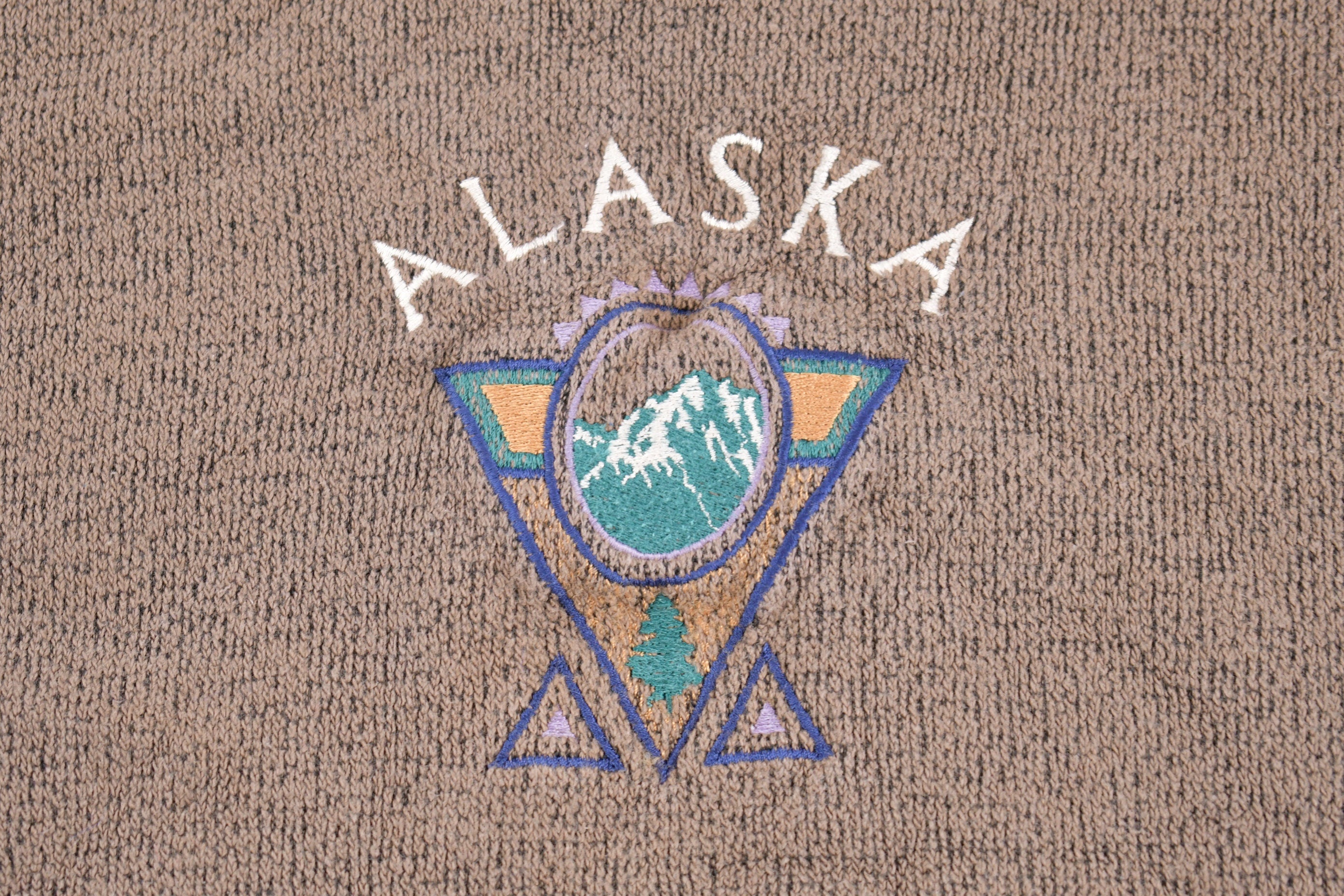 Vintage 1990s Alaska Crewneck Sweatshirt