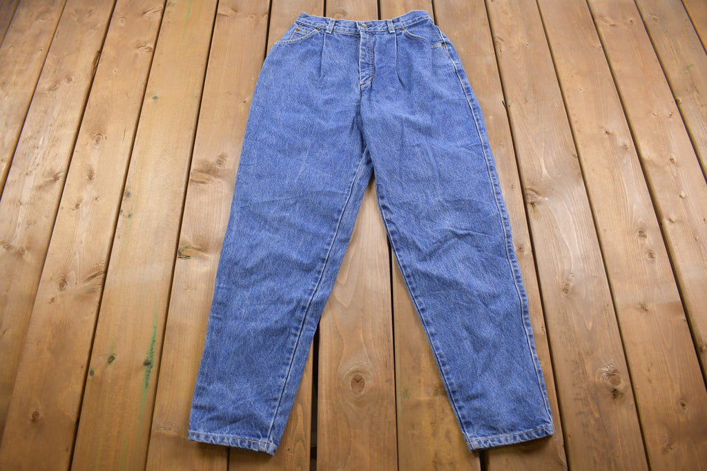 Vintage 1990s Levi's Pleated Jeans White Tab Jeans Size 26 x 28