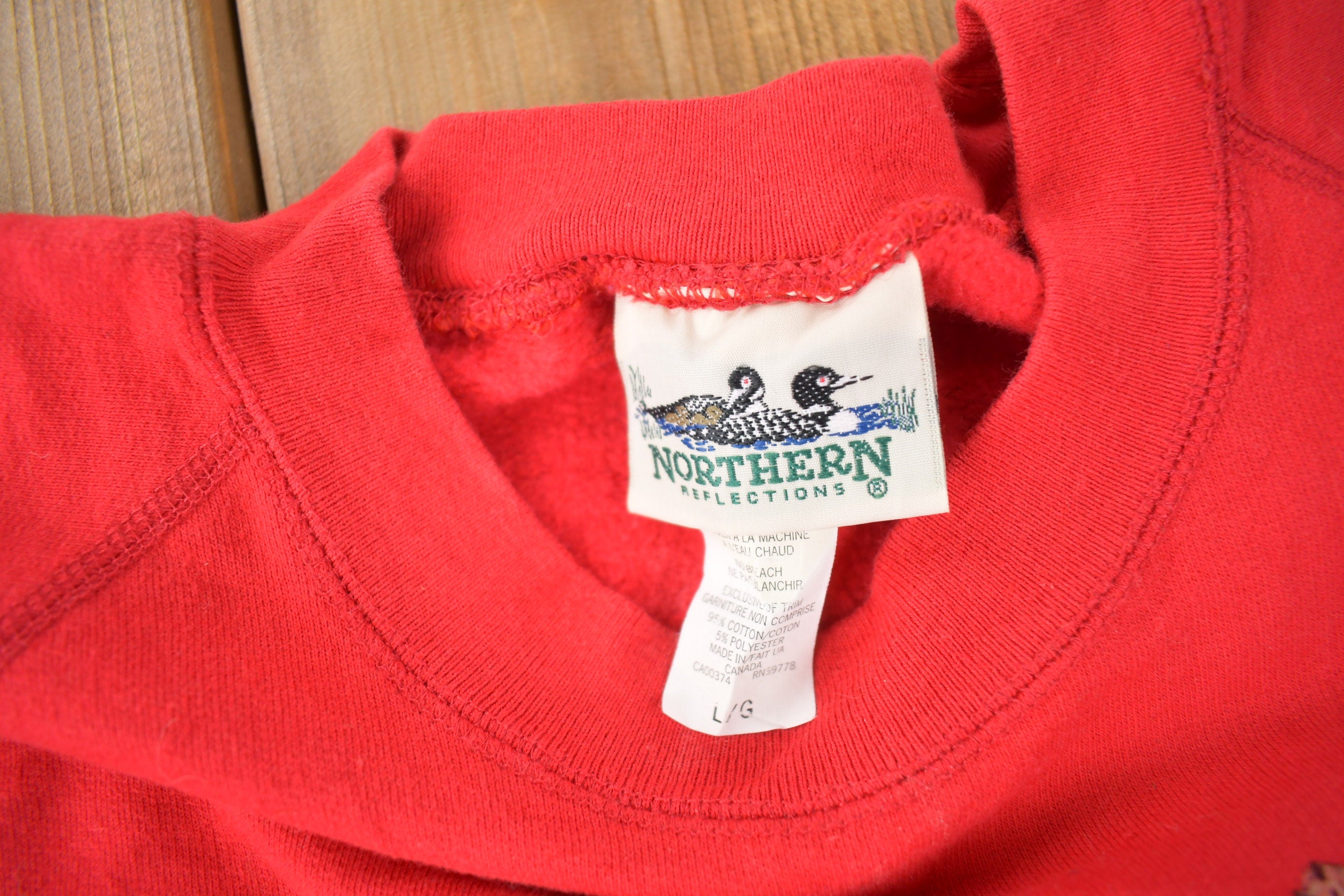 Vintage 1990s Northern Reflections Wildlife Theme Crewneck Sweatshirt Made In Canada