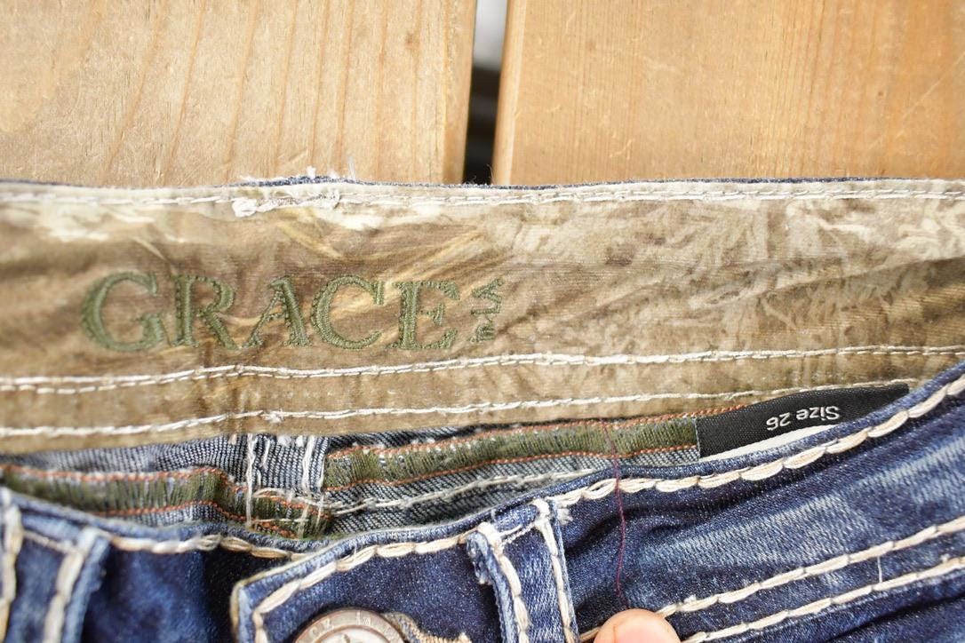 Vintage Deadstock Y2K Grace In LA Bedazzled Bootcut Low Rise Camo Jeans Women's Size 27 x 32