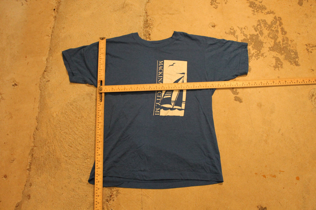 Vintage 1990s Mackinaw City Michigan T Shirt