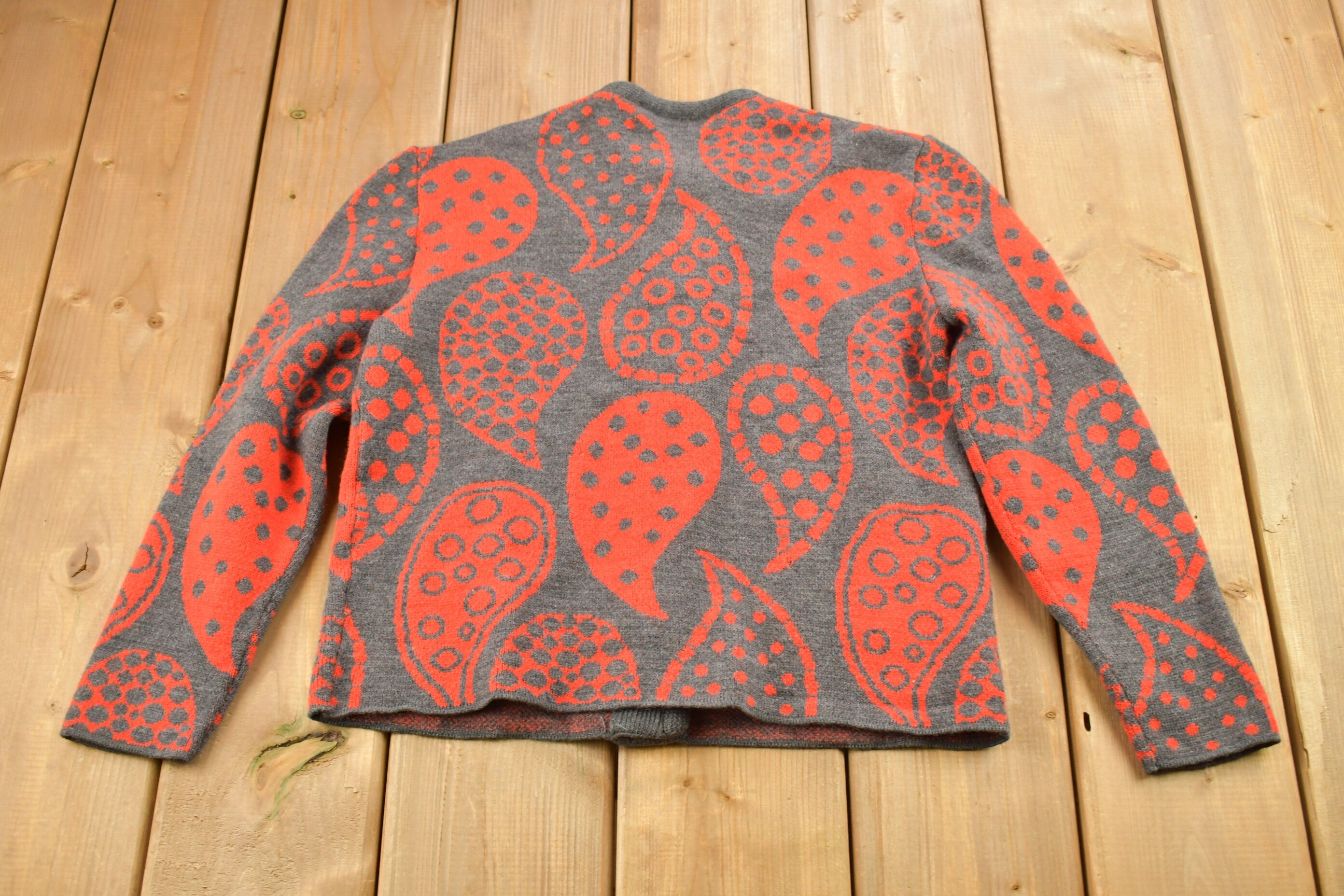 Vintage 1960s Paisley Graphic Knitted Cardigan Sweater