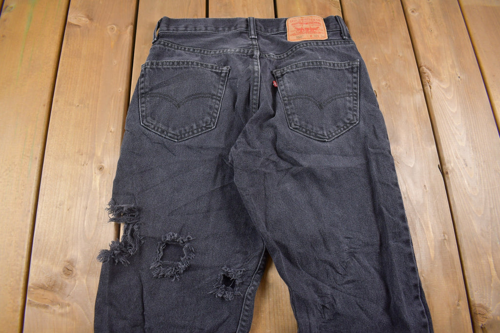Vintage 1990s Levi's Distressed 550 Red Tab Jeans Size 30 x 32