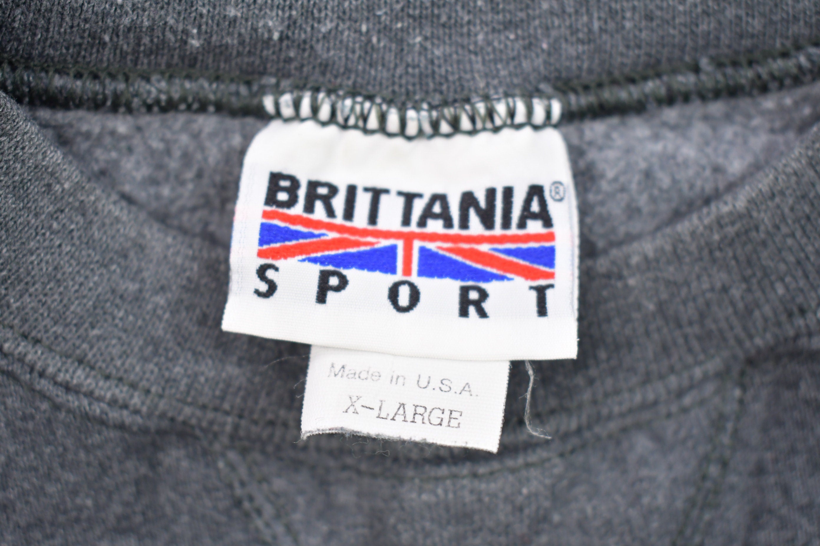 Vintage 1990s Brittania Sport Blank Grey Crewneck Sweatshirt