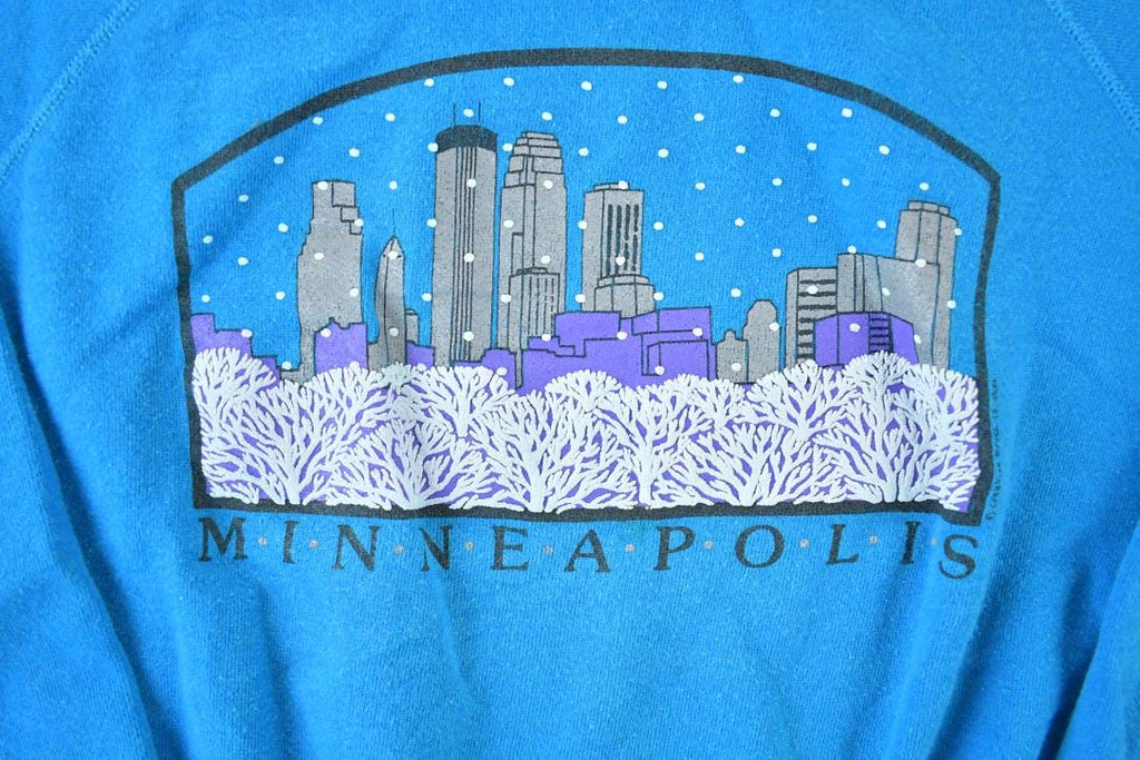 Vintage 1990s Minneapolis Winter City Souvenir Crewneck Sweatshirt Made In USA