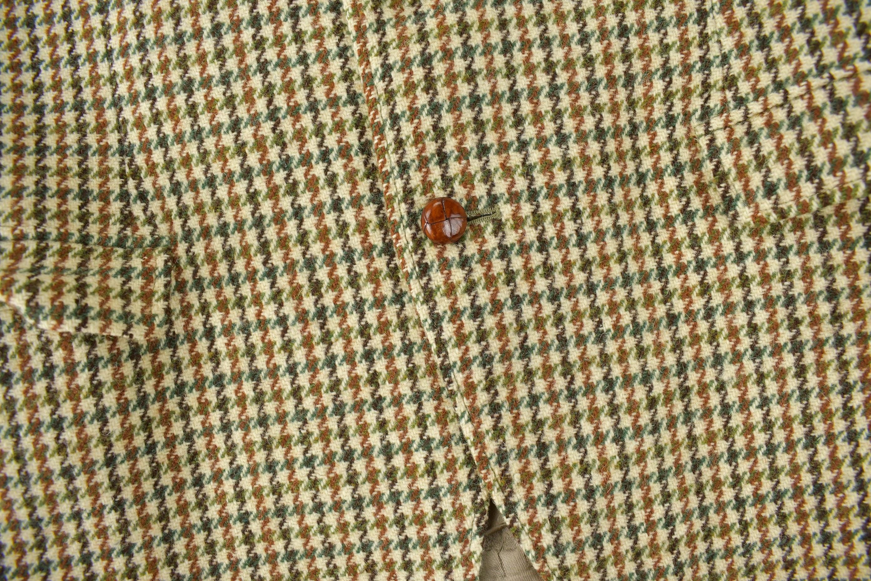 Vintage 1980s Harris Tweed Houndstooth 100% Wool Coat
