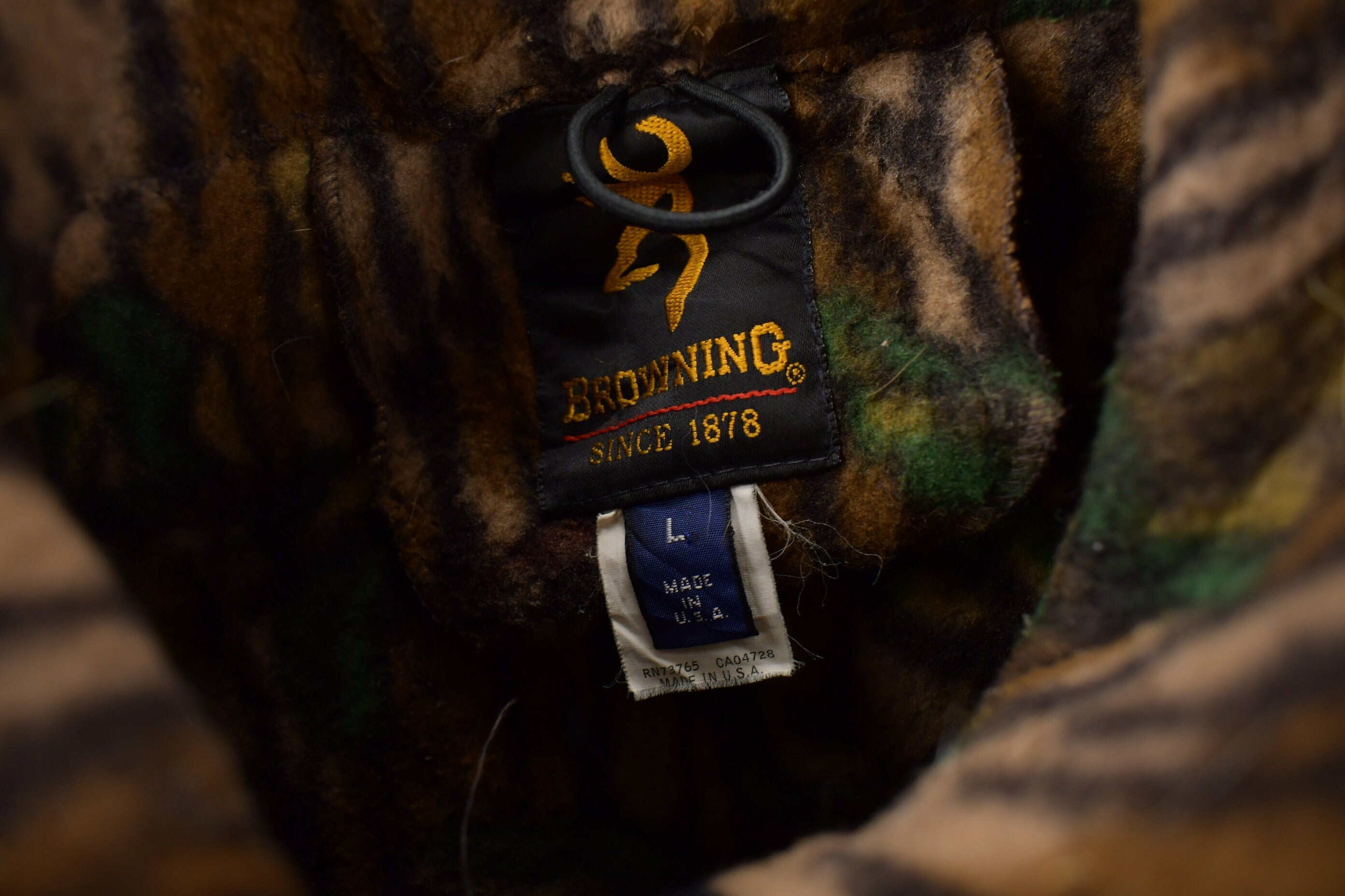 Vintage 1990s Browning Bark Camo Zip Up Fleece Sweater Made In USA