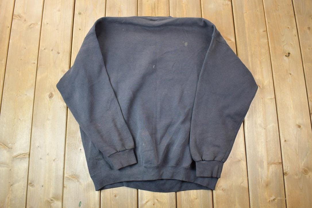 Vintage 1990s Discus Athletic Crewneck Sweatshirt / 90s Crewneck / Made In USA / Streetwear / Embroidered