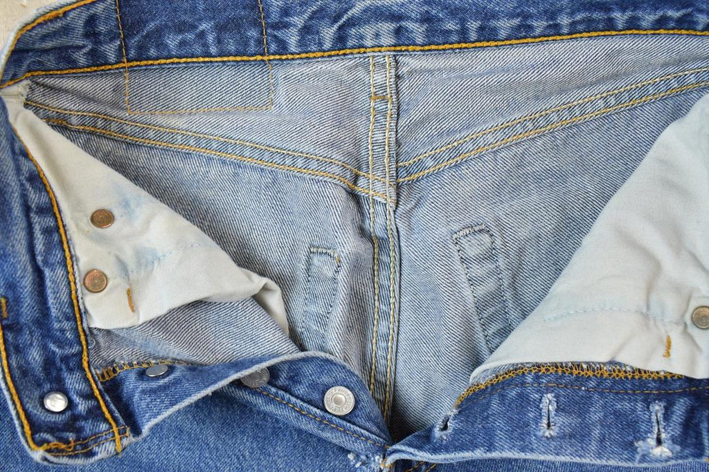 Vintage 1990s Levi Strauss 501 Red Tab Button Fly Denim Jeans Size 26 x 36
