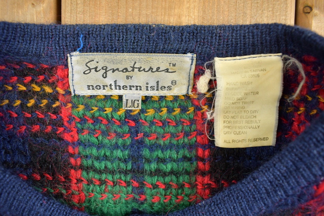 Vintage 1990s Northern Isles Plaid Knit Cardigan Sweater