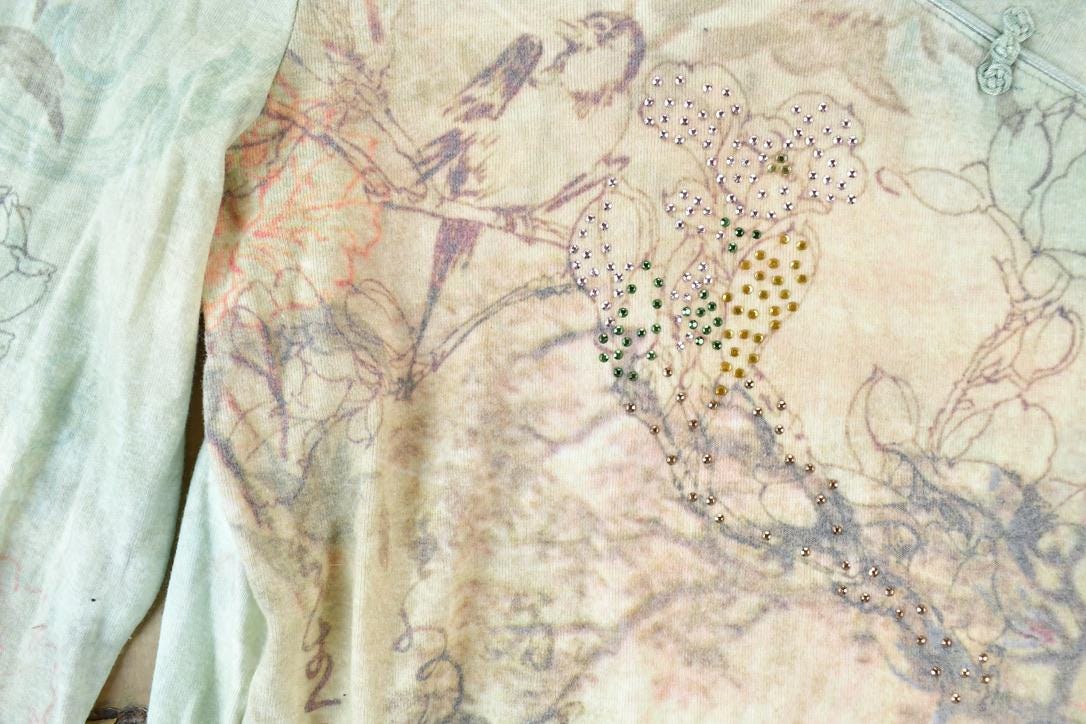 Vintage Y2K Trippy Floral Womens One World Single Stitch T-Shirt