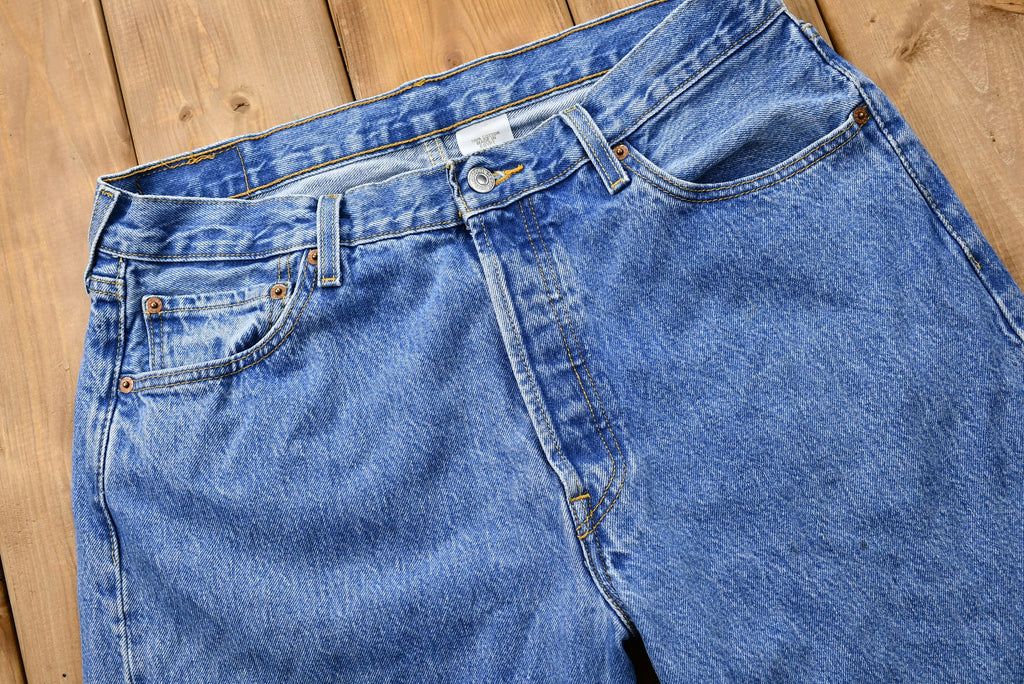 Vintage 1990s Levi's 501 Mid-Wash Regular Fit Straight Leg Jeans