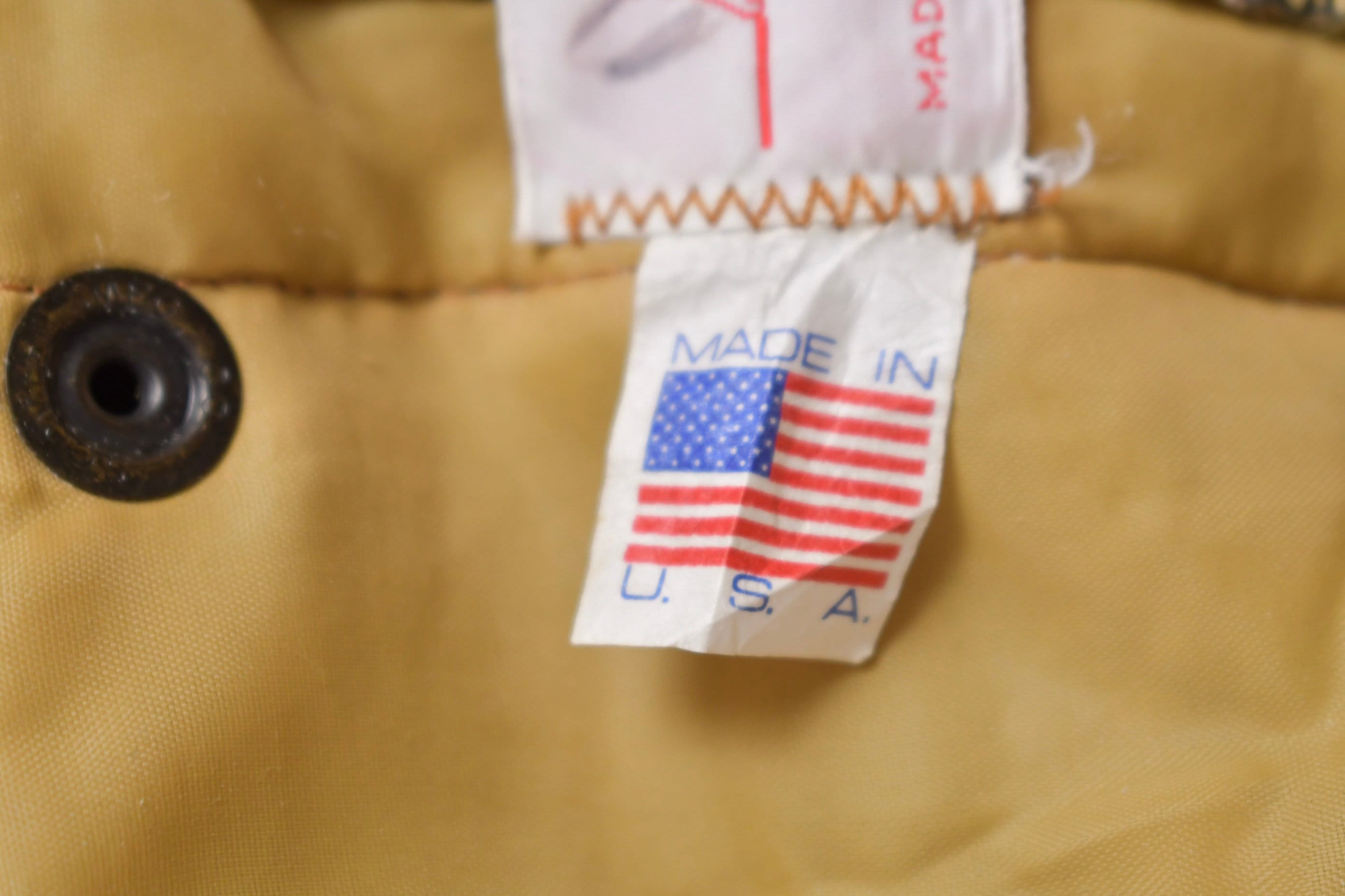Vintage 1970s Saf T Bak Insulated Duck Camo Coveralls