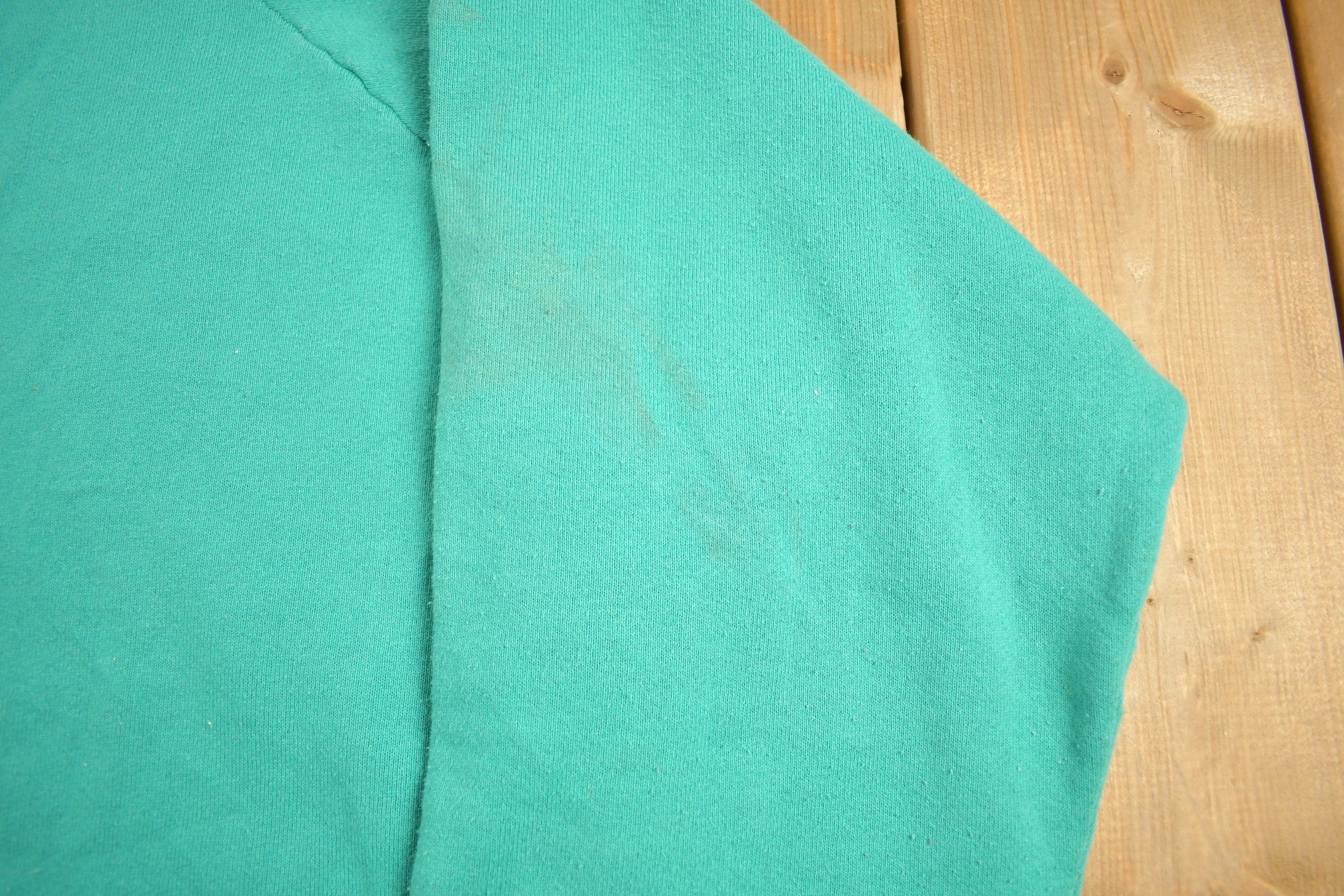 Vintage 1980s Fruit Of The Loom Blank Green Raglan Crewneck Sweatshirt