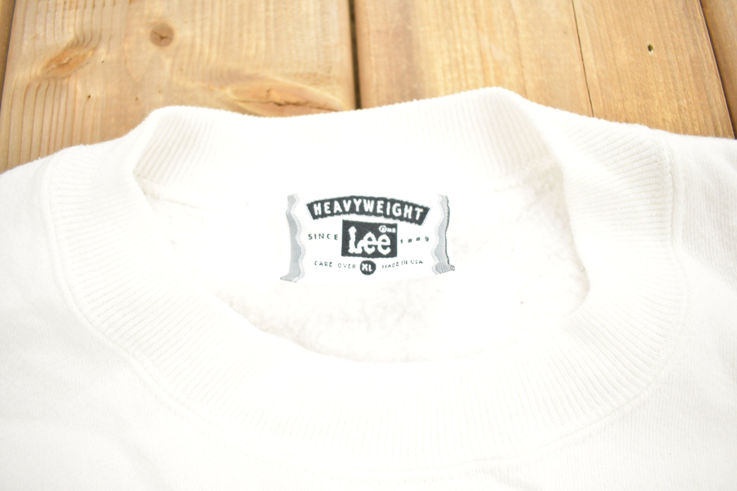 Vintage 1990s Snowman & Animals Themed Crewneck Sweatshirt