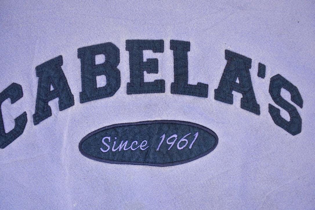 Vintage 1990s Artisans Cabela's Embroidered Text Logo Crewneck Sweatshirt Men's L / Made In USA / 90's Outdoorsman Destination Sweater