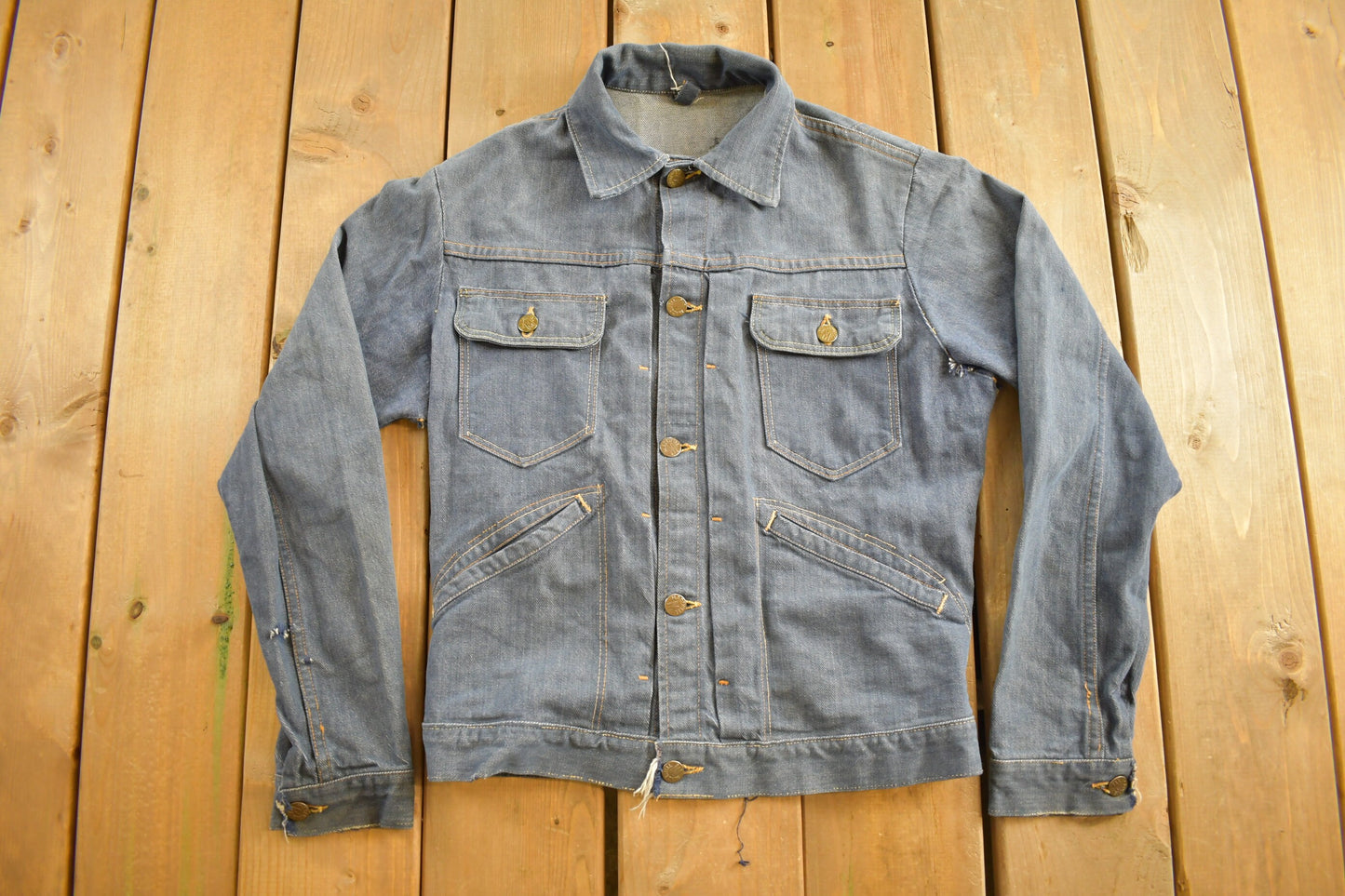 Vintage 1960s Denim Jean Jacket / Vintage Denim / Streetwear / Vintage Fall Outerwear / Fall Jacket / Casual Wear / True Vintage