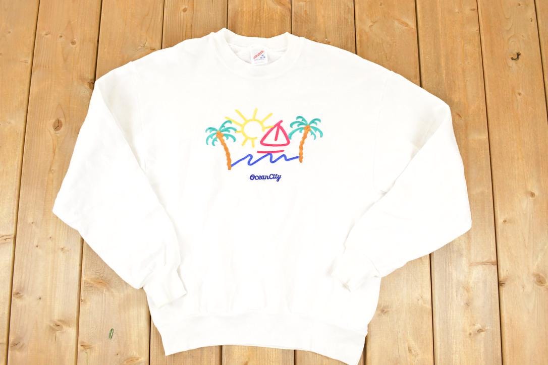 Vintage 1990s Ocean City CArtoon Beach Crewneck Sweatshirt Men's M