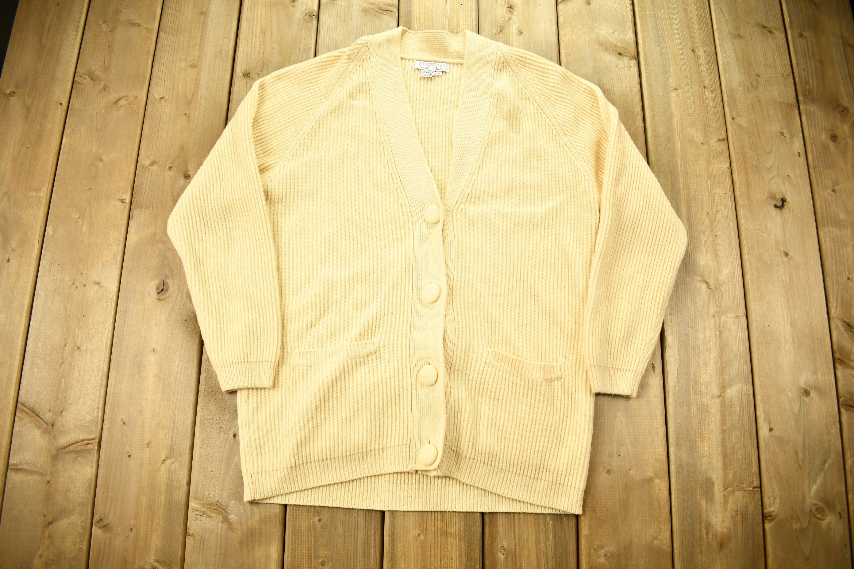 Vintage 1990s Lindsey Blake 100% Acyrillic Cardigan Sweater