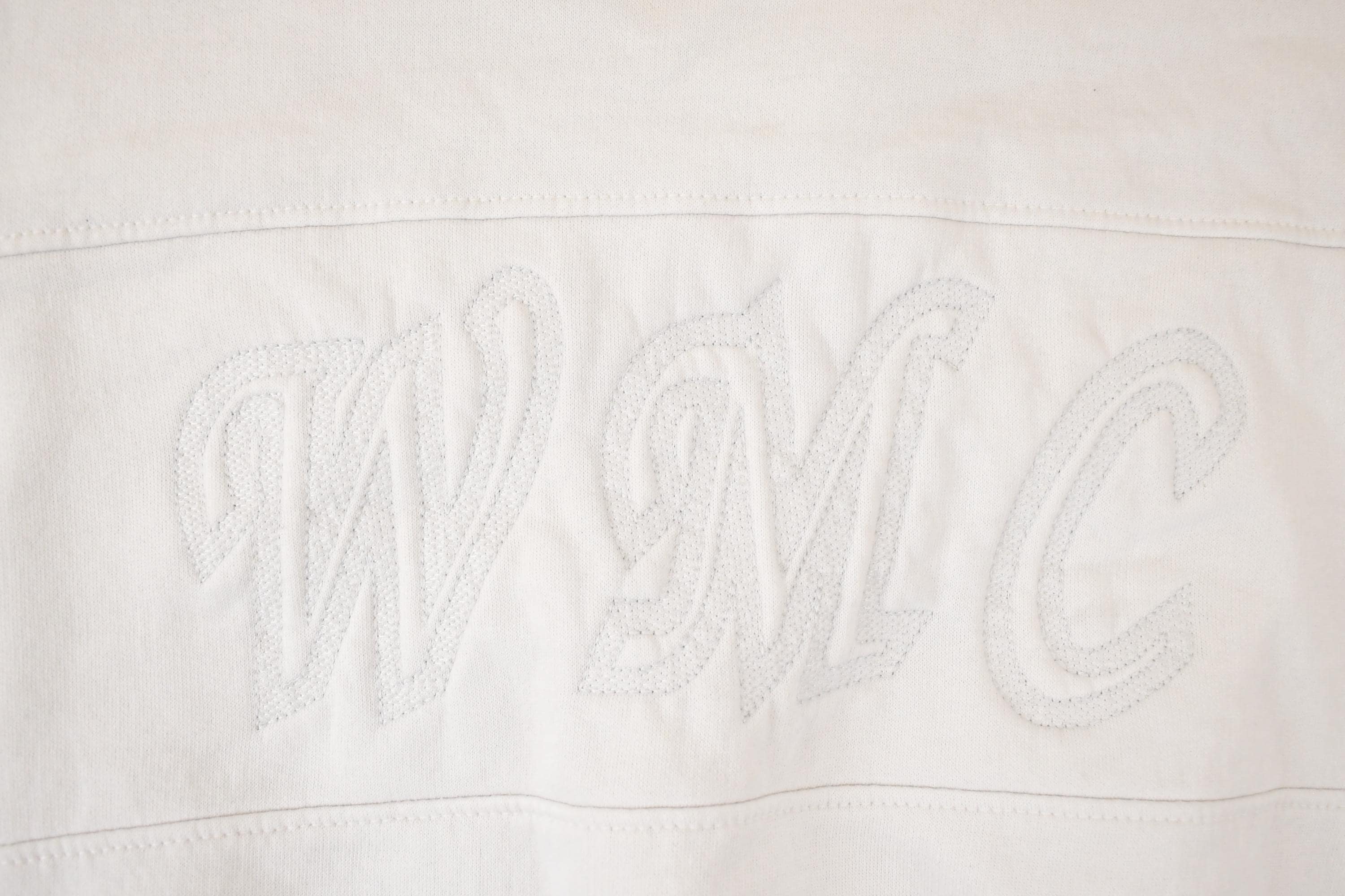Vintage 1990s Franklin Mills WMC Embroidered Collared Sweatshirt Womens L