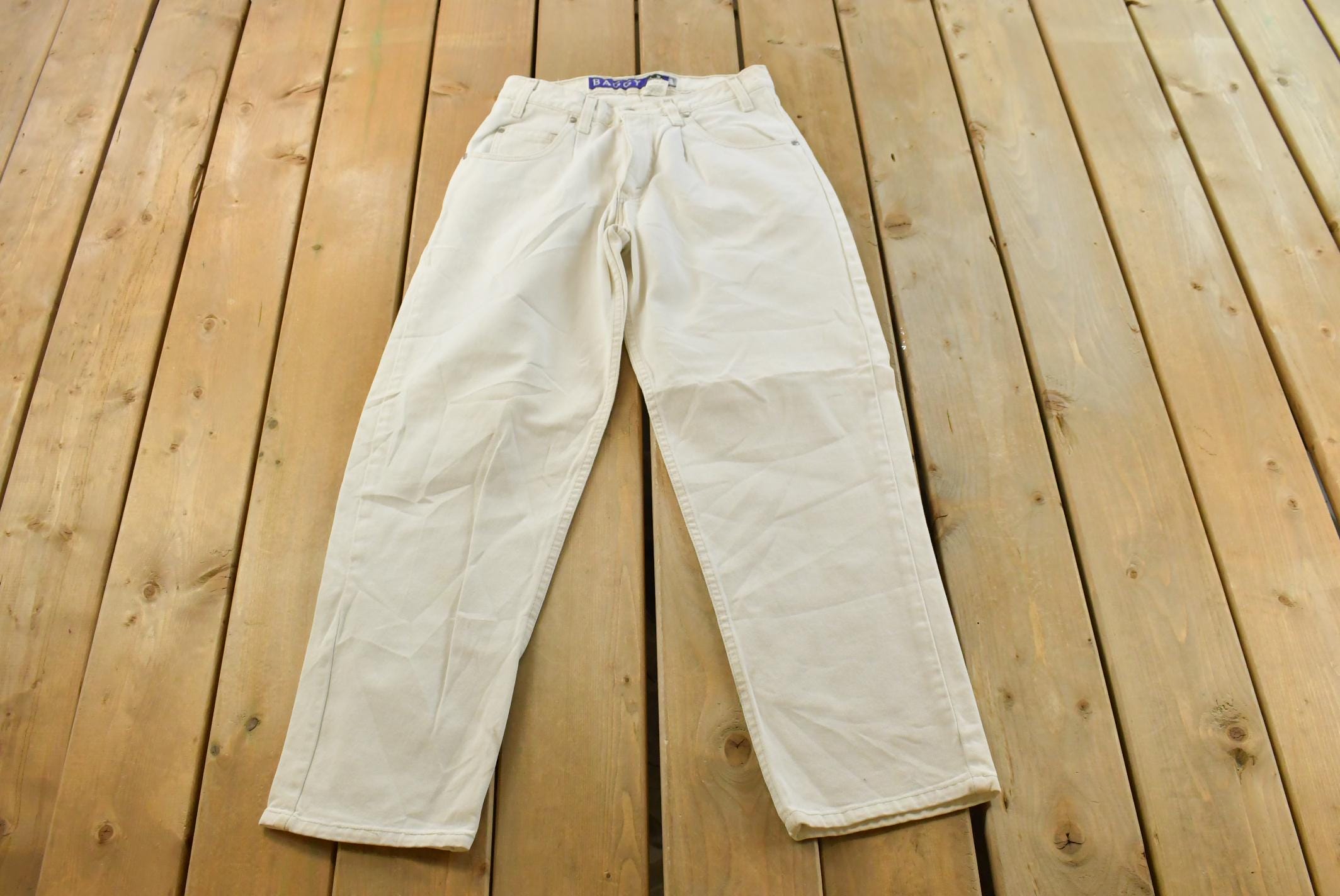 Vintage 1990s Levi Silver Tab Baggy Wide Leg Denim White Jeans Men's 28 x 29.5 / 90s Silvertabs / Streetwear / Baggy Jeans / Made in USA