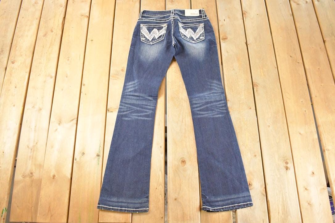 Vintage Deadstock Y2K Grace In LA Bedazzled Bootcut Low Rise Jeans Women's Size 26 x 32