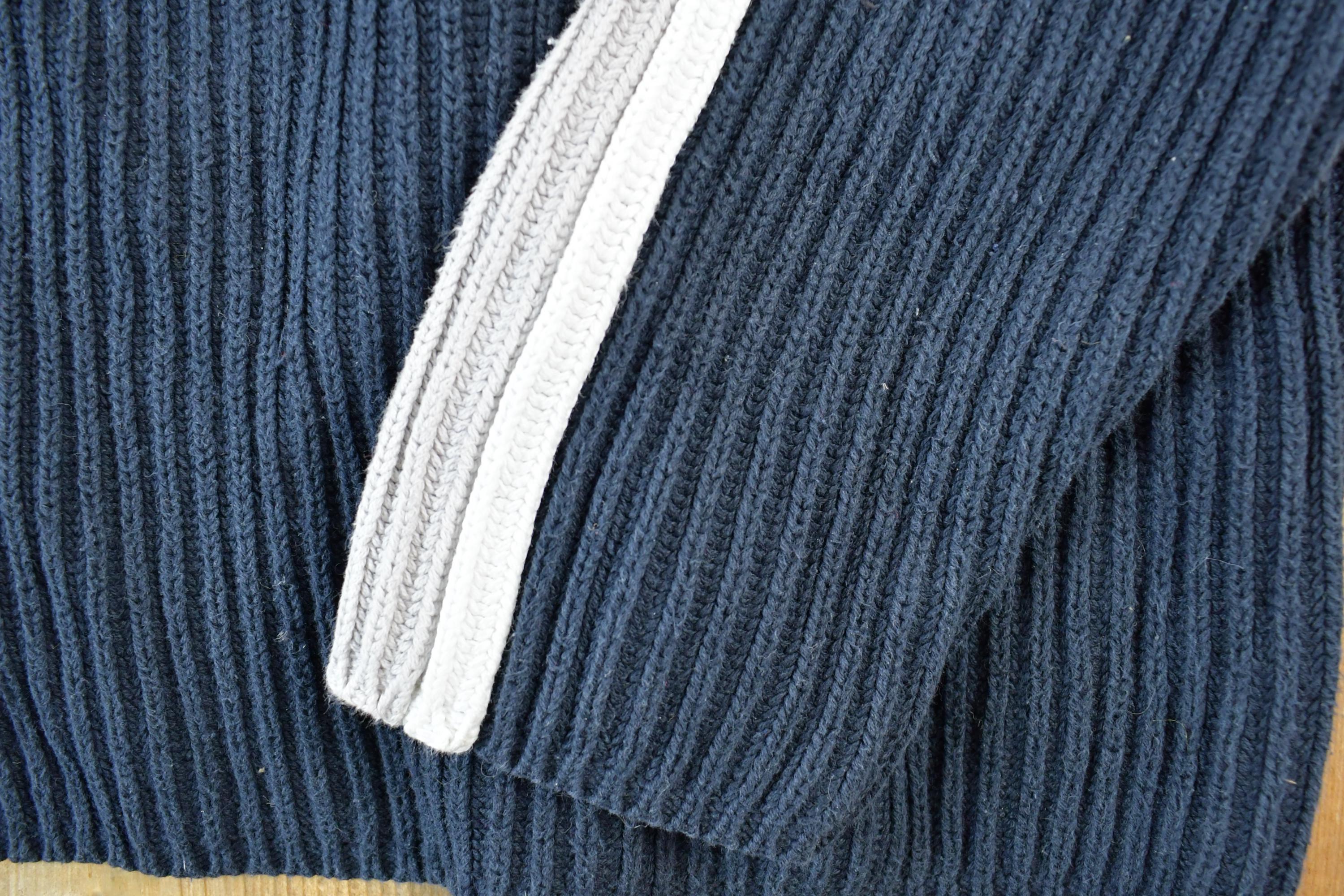 Vintage 1990s Gap Knit Crewneck Sweater / 90s Crewneck / Abstract Pattern / Preppy Knits