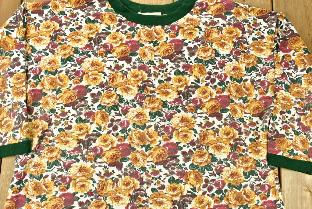 Vintage 1990s All Over Flower Print Cute Floral Crewneck