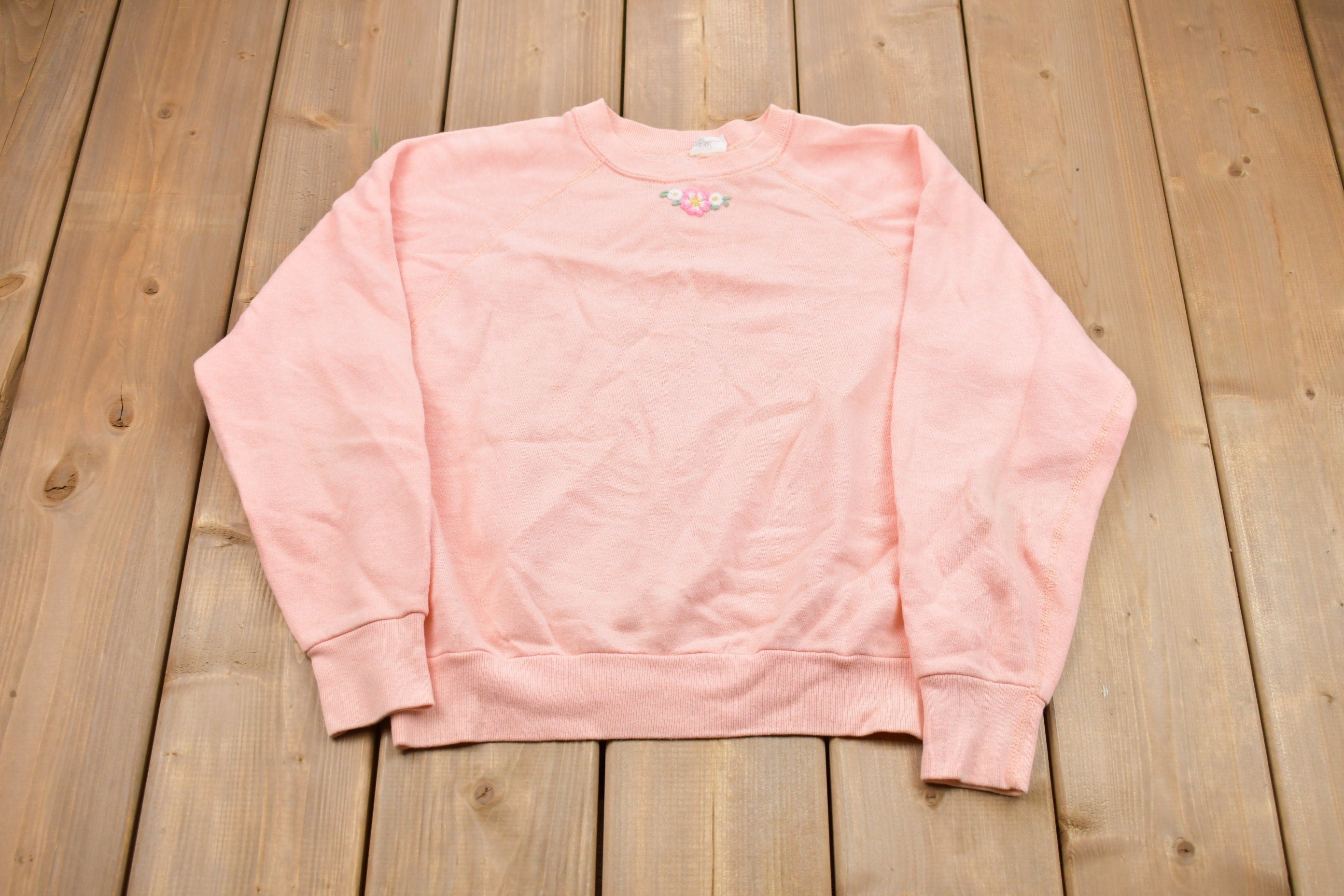 Vintage 1980s Floral Embroidered Raglan Sweatshirt