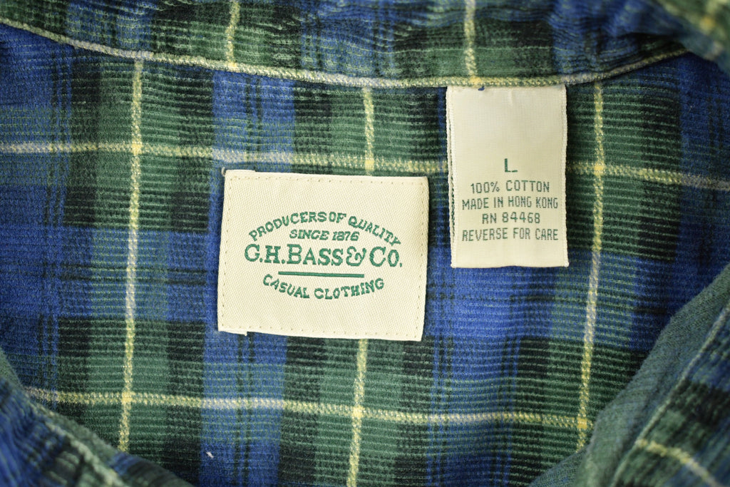 Vintage 1990s G. H. Bass & Co Plaid Flannel Button Up Shirt
