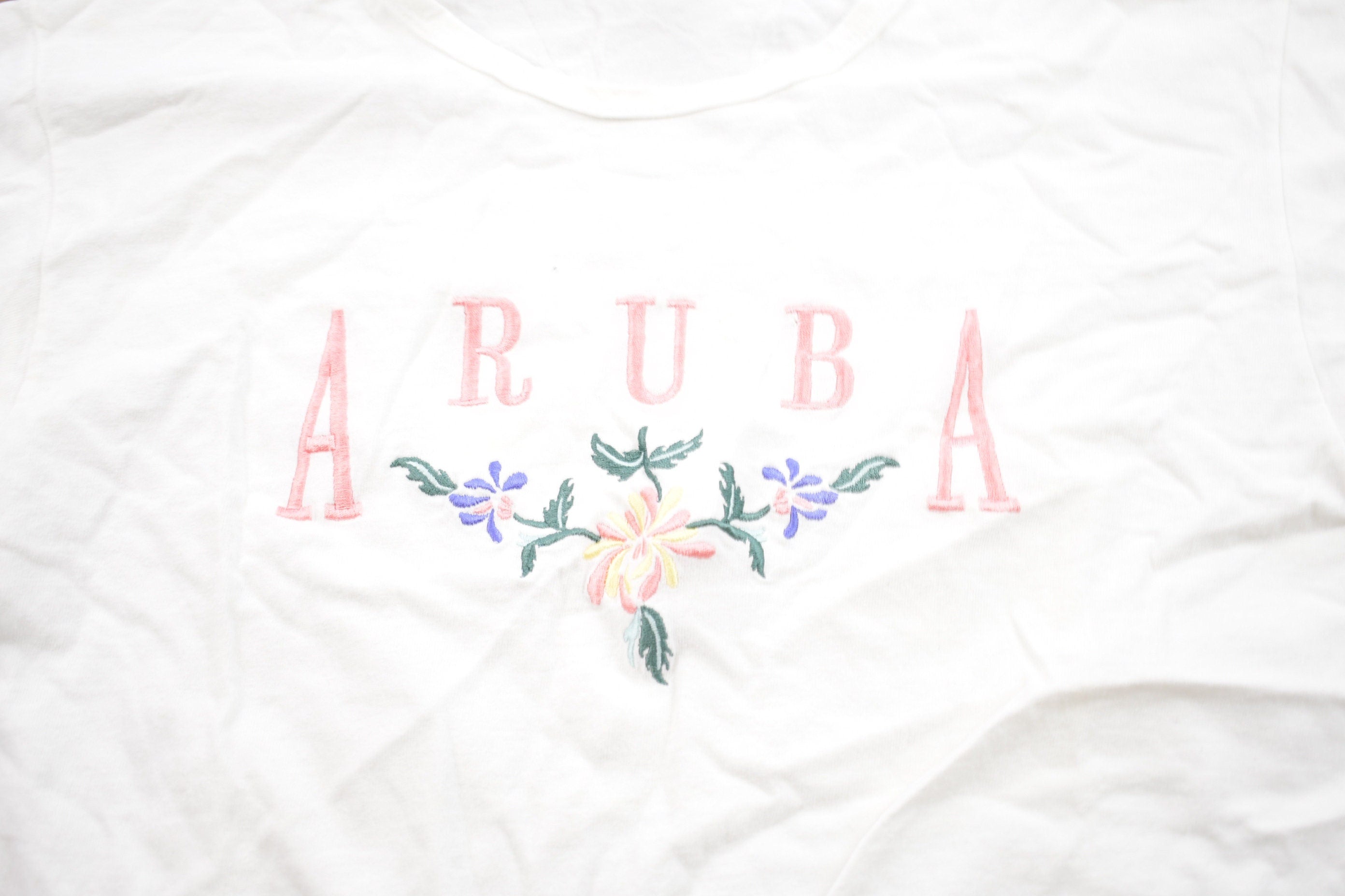 Vintage 1990s Aruba Embroidered Graphic T-Shirt