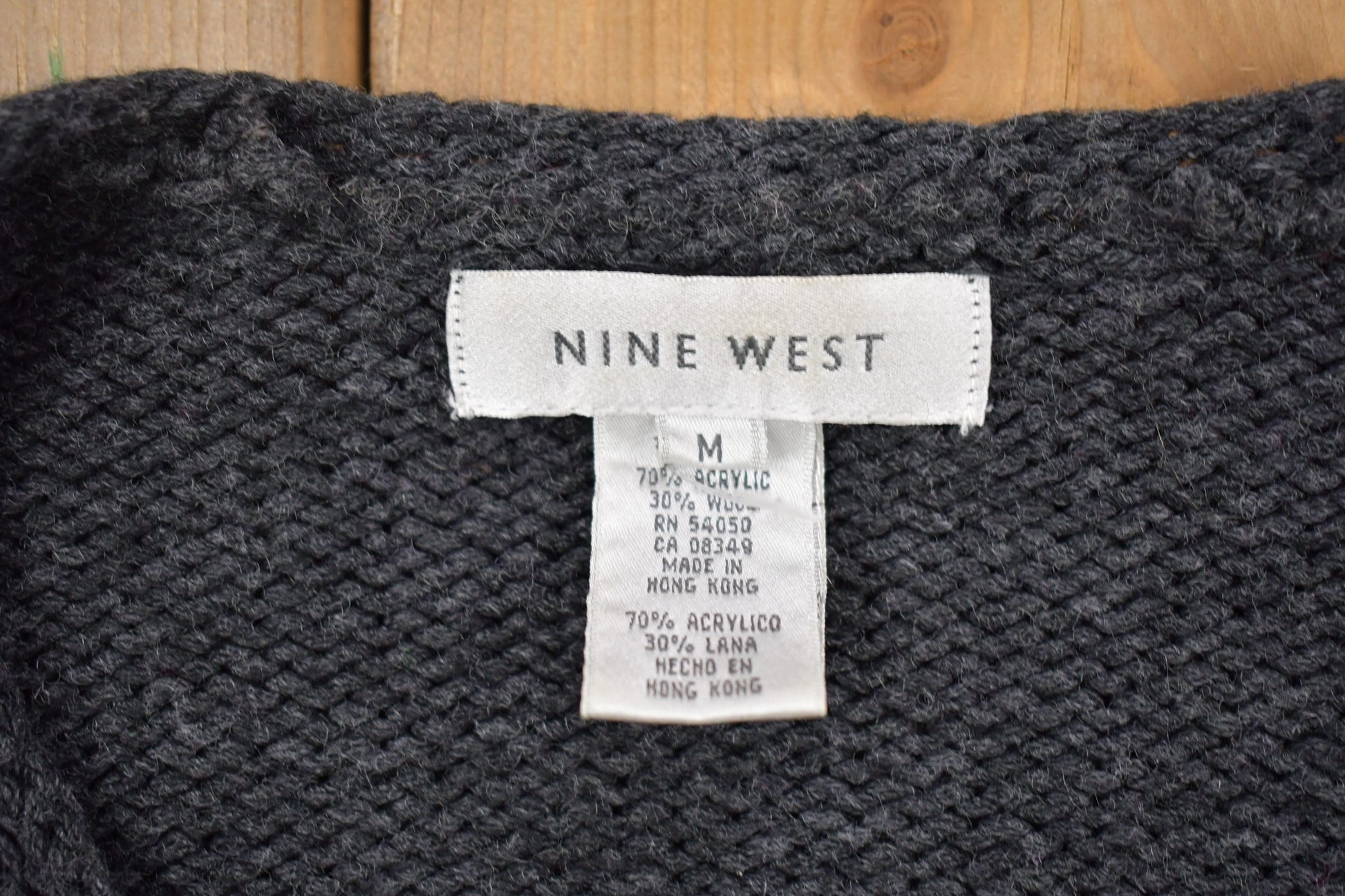 Vintage 1980s Nine West Pearl Button Knitted Sweater / Vintage 80s Cardigan / Pattern Sweater / Outdoor / Hand Knit / Vintage Nine West