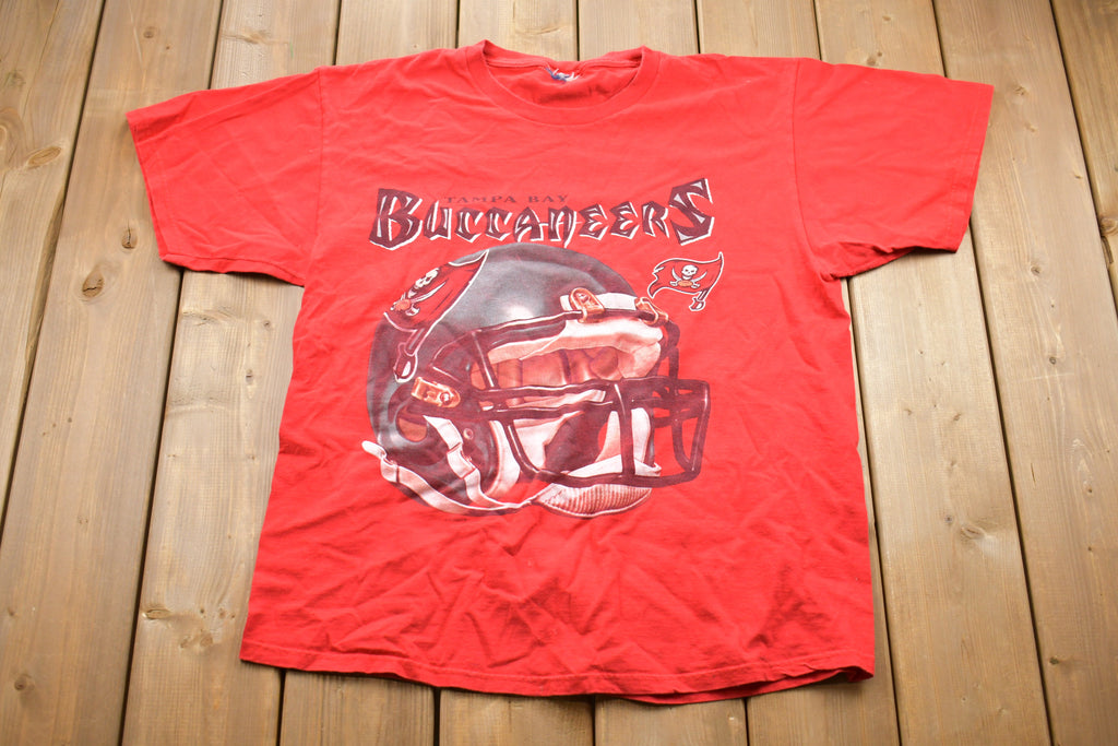Vintage 1997 Tampa Bay Buccaneers NFL Graphic T-Shirt