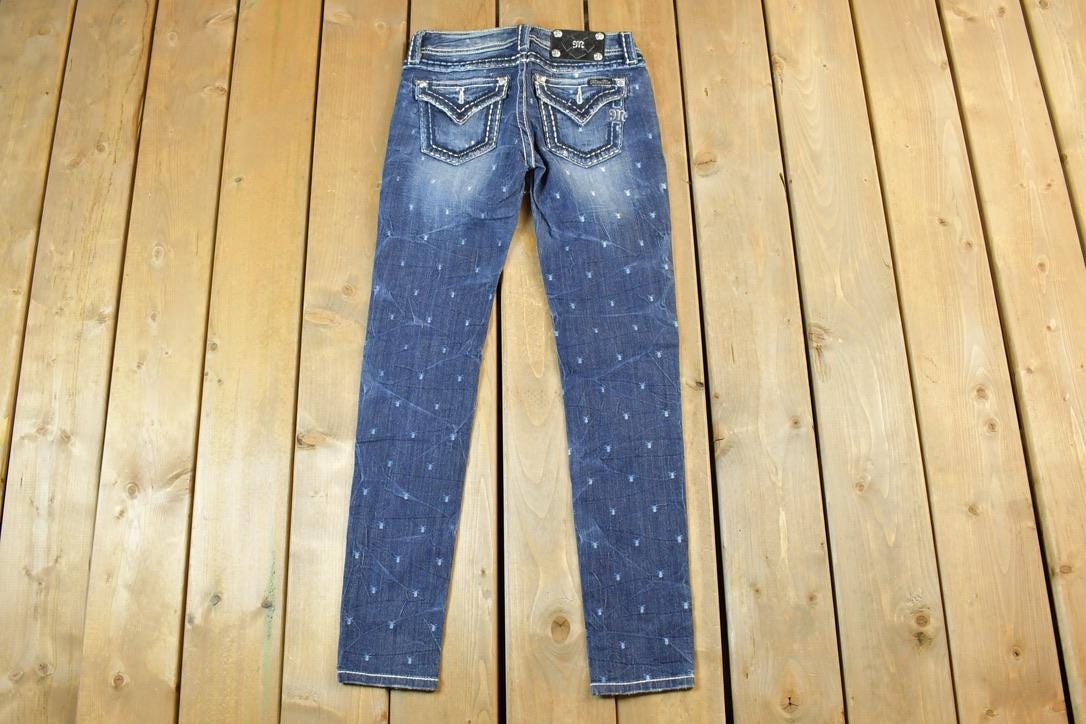 Vintage Y2K Miss Me Skinny Bedazzled Low Rise Jeans Size 26x31