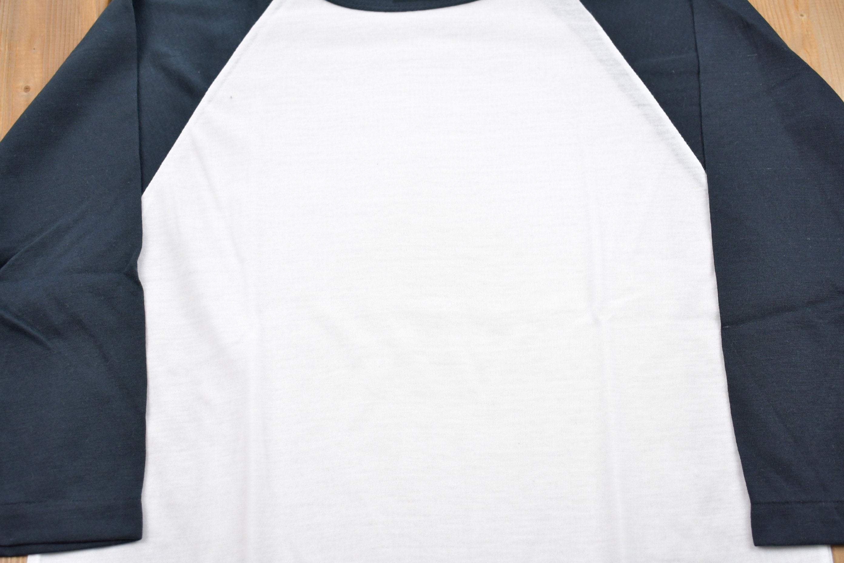 Vintage 1970s Raglan Color Block 3 Quarter Sleeve T-Shirt